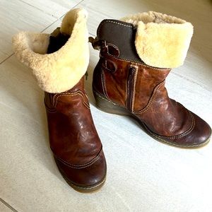 Arnold Churgin sheep skin winter booties